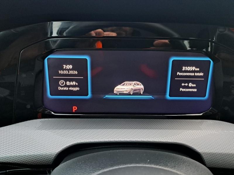 VOLKSWAGEN GOLF VARIANT VIII 2.0 TDI SCR STYLE DSG STATION WAGON