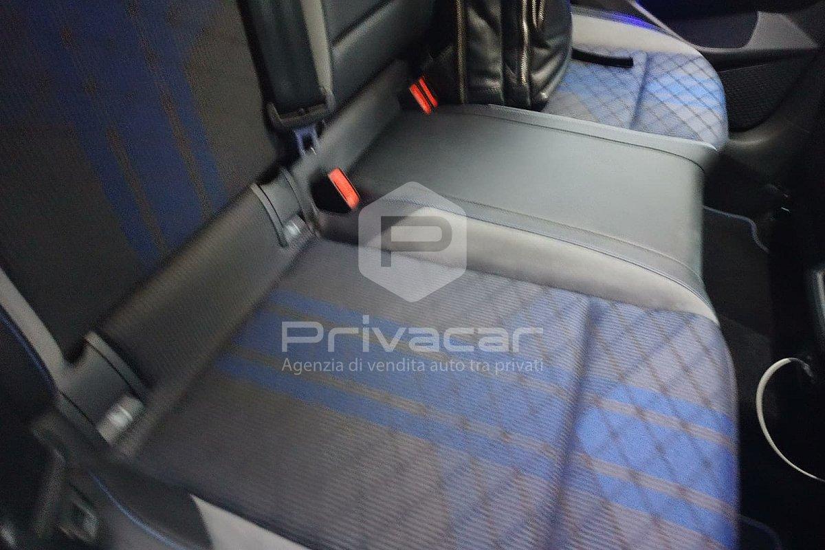 VOLKSWAGEN Golf 2.0 TSI DSG 4Motion R