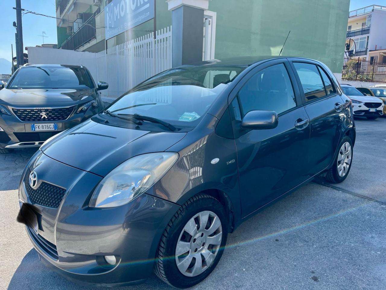 Toyota Yaris 1.4 D-4D 5 porte Sol