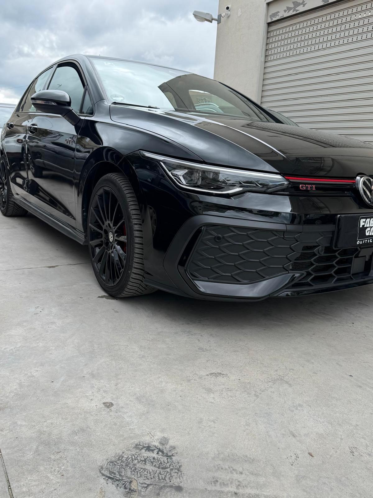 Volkswagen Golf 2.0 TSI GTI