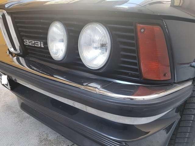 BMW 323 1