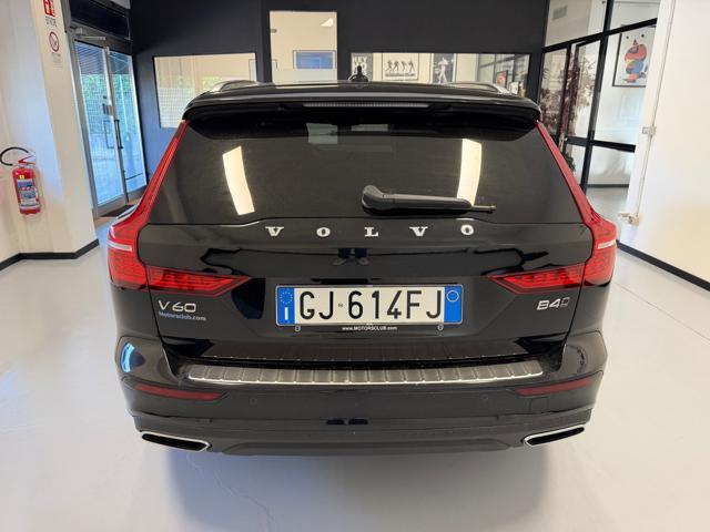 VOLVO V60 Cross Country B4 (d) AWD automatico Plus**MOTORE NUOVO**