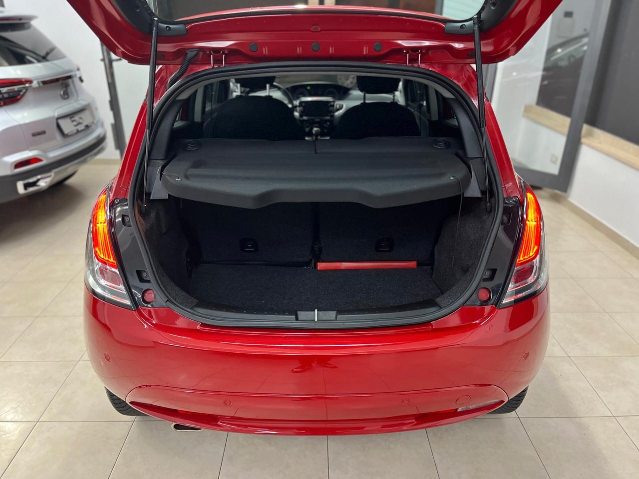 Lancia Ypsilon 1.0 Hybrid Gold KM 56.600 - 2022