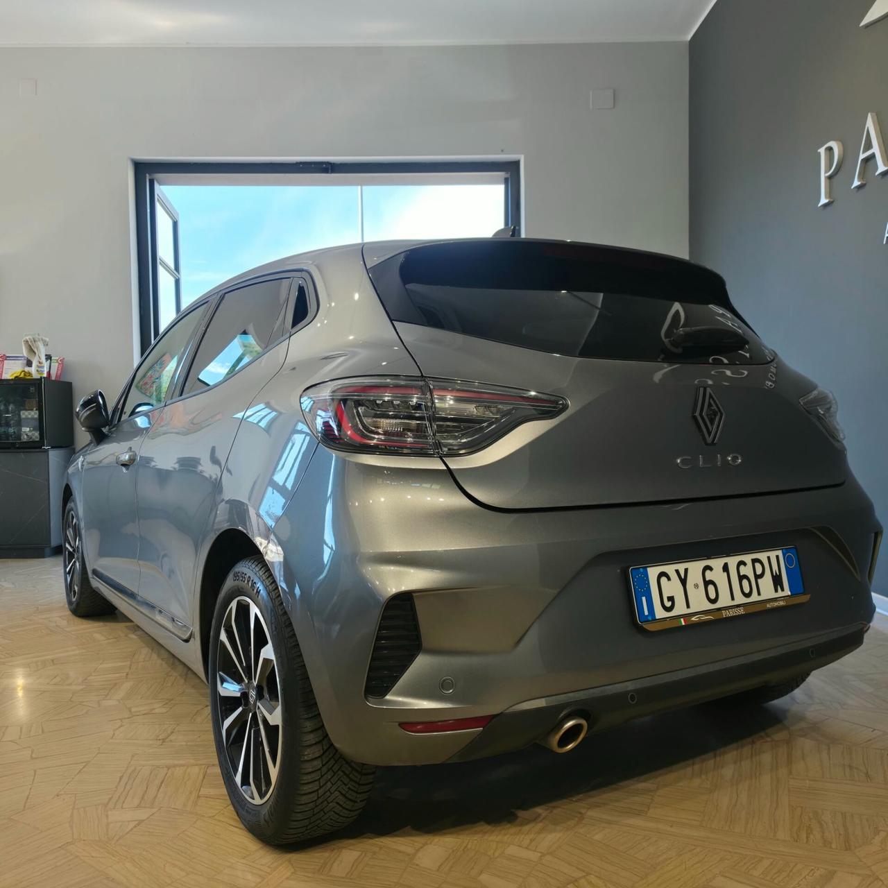 Renault Clio TCe 90 CV 5 porte Techno