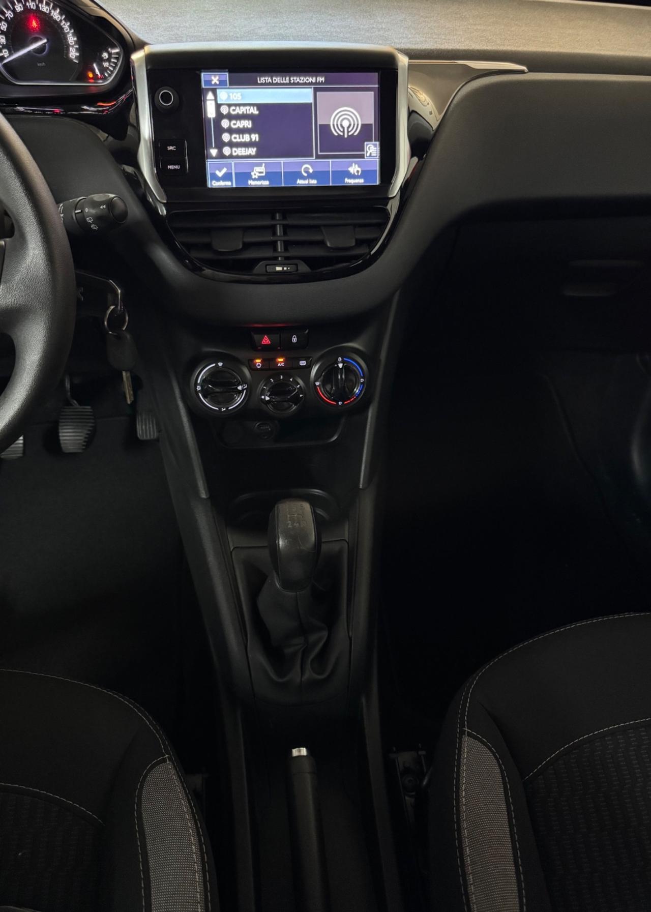 Peugeot 208 5 porte Access 110000 CHILOMETRI