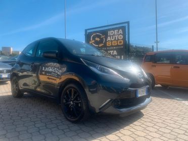 Toyota Aygo 1.0 VVT-i 69 CV 5 porte x-cool TSS MMT