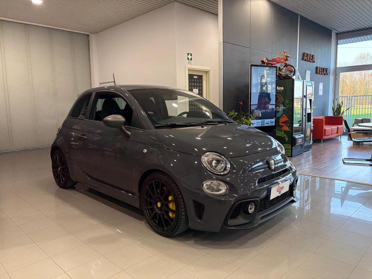 Abarth 595 1.4 t-jet Competizione 180cv