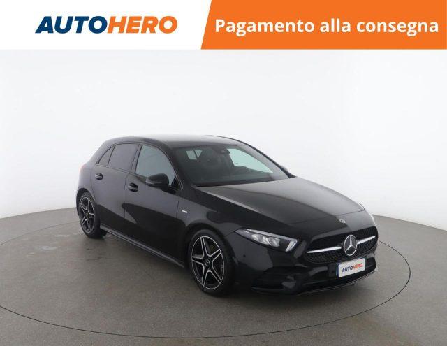 MERCEDES-BENZ A 180 d Automatic Premium