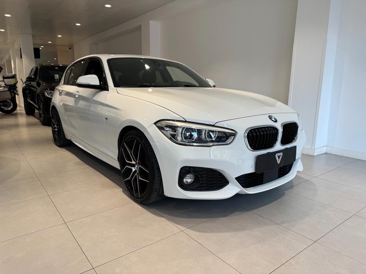 Bmw 116 116d 5p. Msport