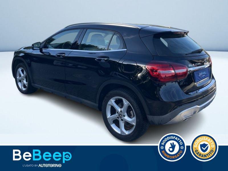 Mercedes-Benz GLA 200 D SPORT AUTO