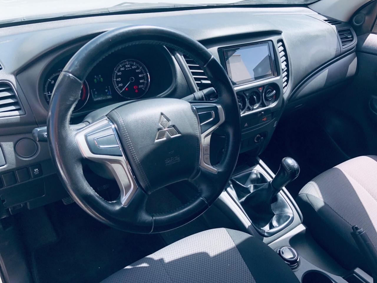 Mitsubishi L200 2.3 D CABINA ESTESA 4x4 Super Se