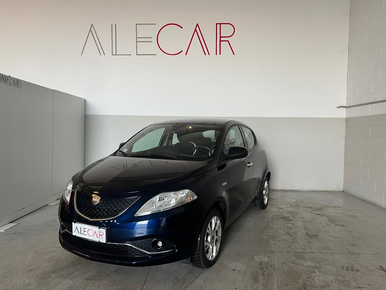 Lancia Ypsilon 0.9 TwinAir 85 CV 5 porte S&S DFN Gold