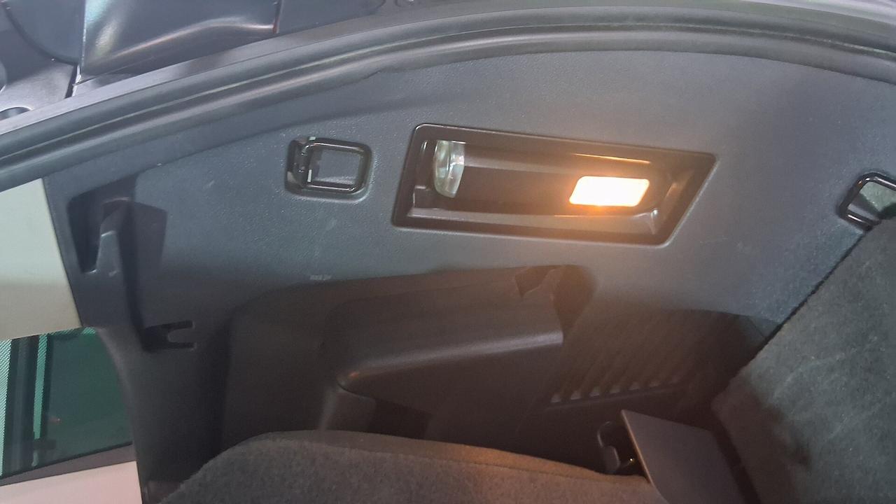 Peugeot 5008 Allure 7 posti 1.6 120cv anno 2015