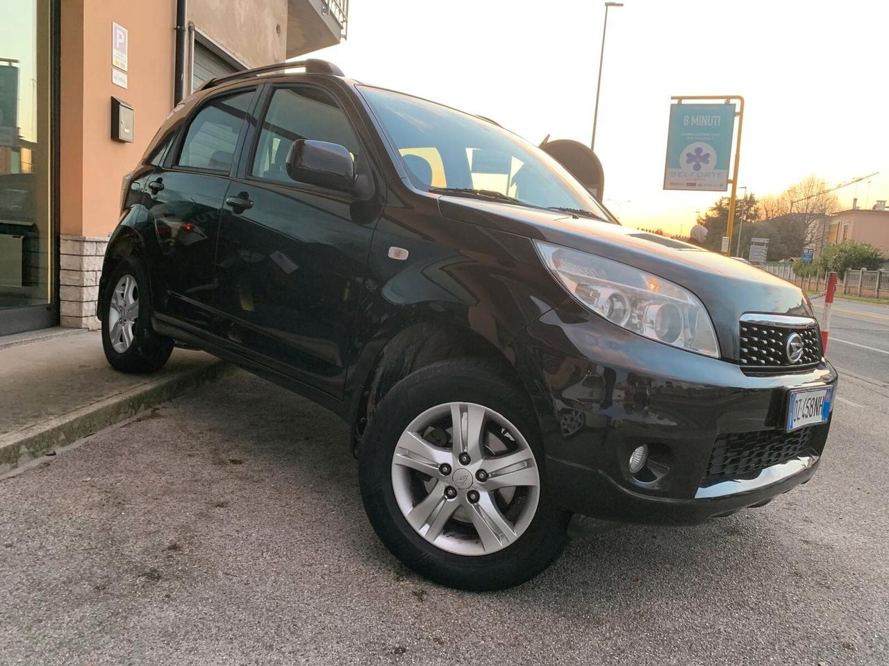 Daihatsu Terios 1.5 benz. 4WD Neopat.