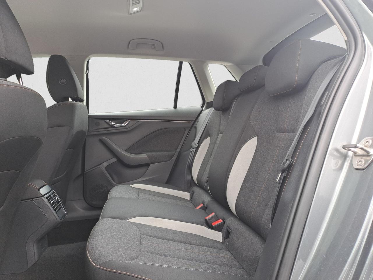 SKODA Kamiq - Kamiq 1.5 TSI ACT DSG Black Dots
