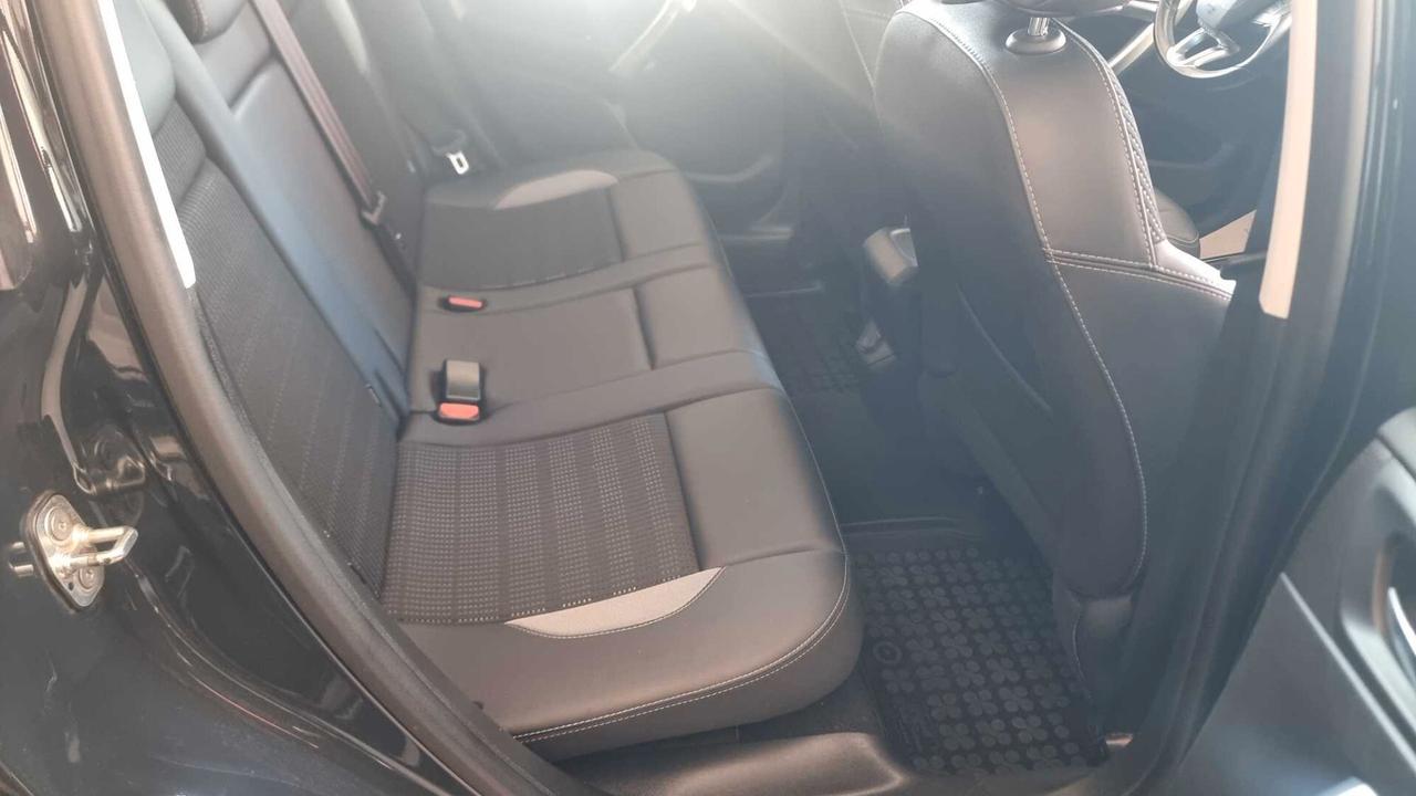 Peugeot 2008 PureTech 82 S&S Allure