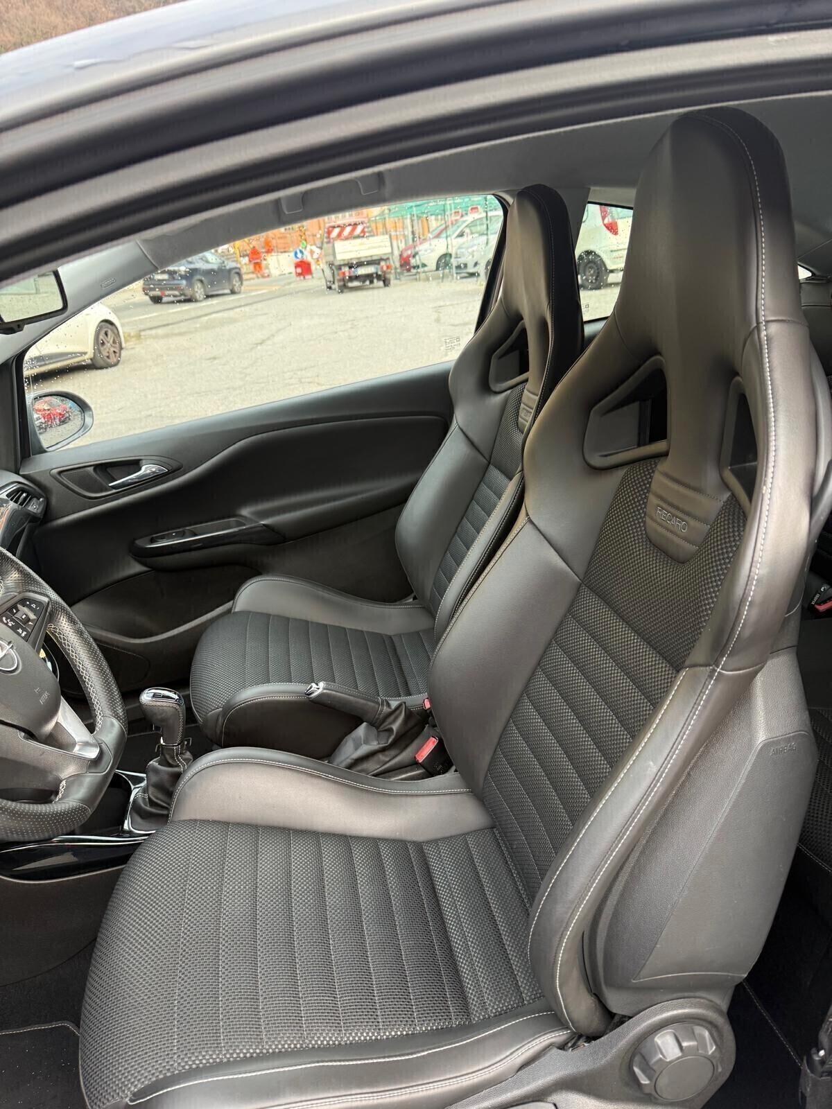 Opel Corsa 1.6 Turbo Coupé OPC