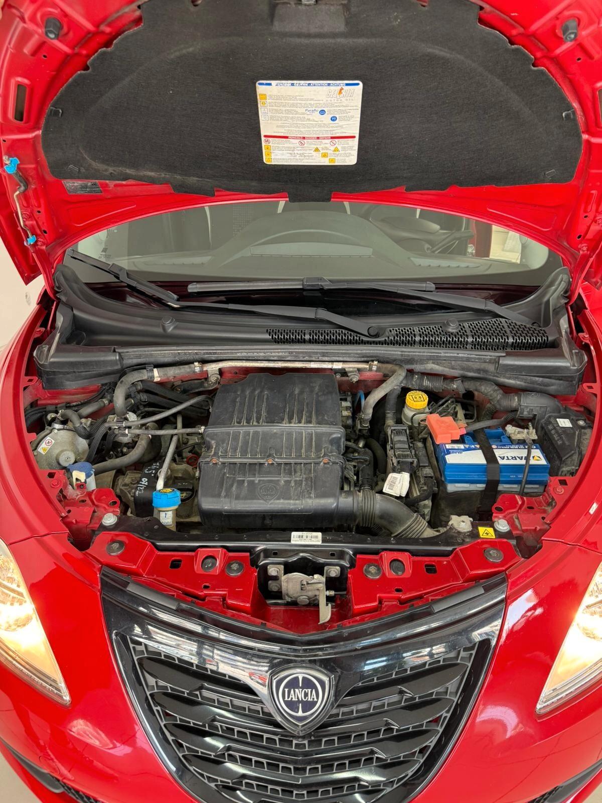 Lancia Ypsilon 1.2 69 CV 5 porte GPL Ecochic Gold