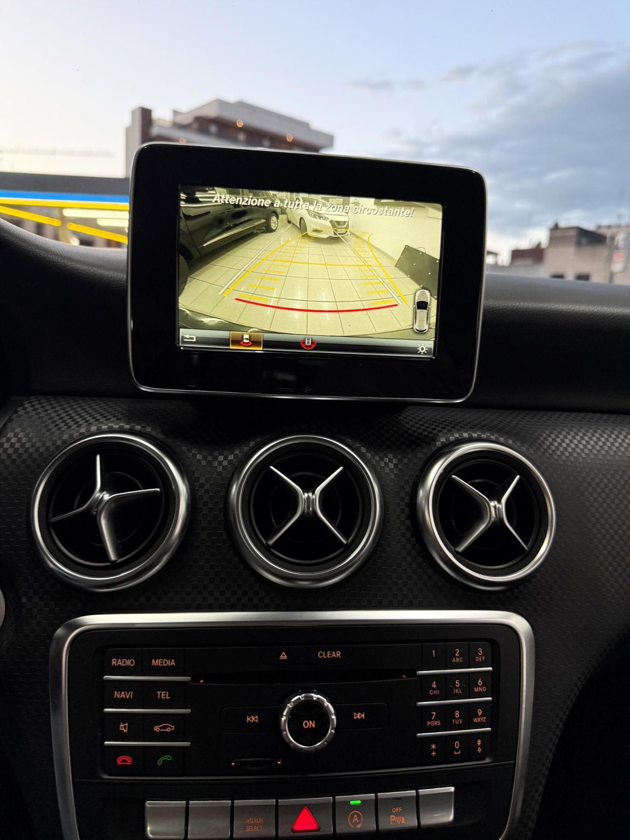 Mercedes-benz A 180 d Premium