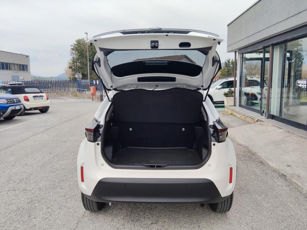Toyota Yaris Cross 1.5 Hybrid E-CVT Business
