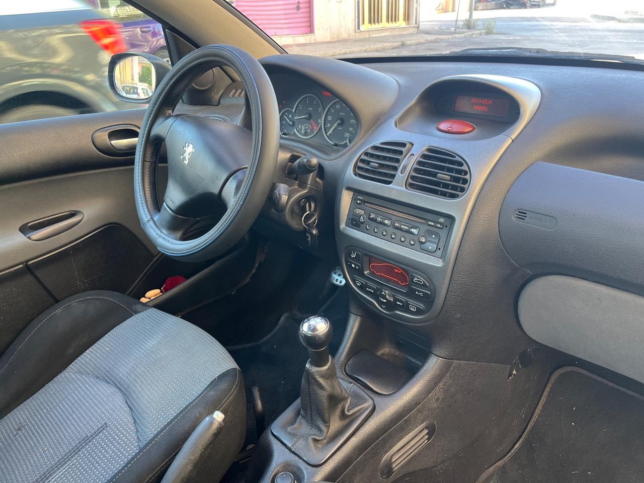 Peugeot 206 1.6 gpl cabrio CC 2005