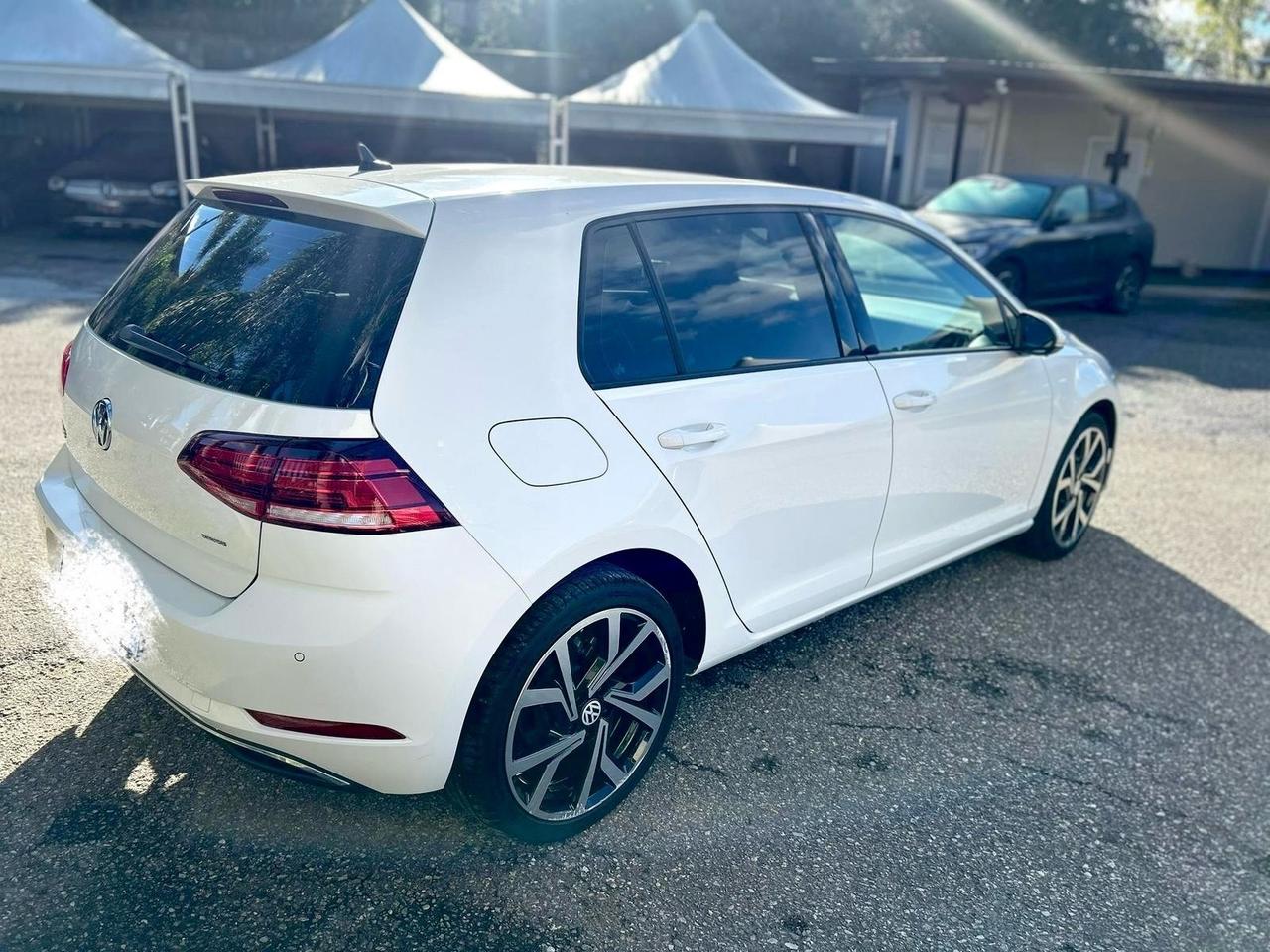 Volkswagen Golf 1.6 TDI DSG 115 CV 5p