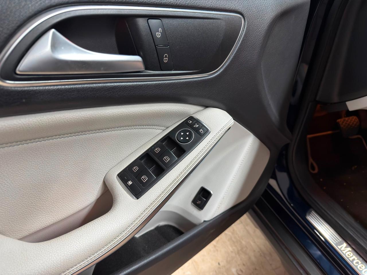 Mercedes-benz GLA 200 d Automatic Premium