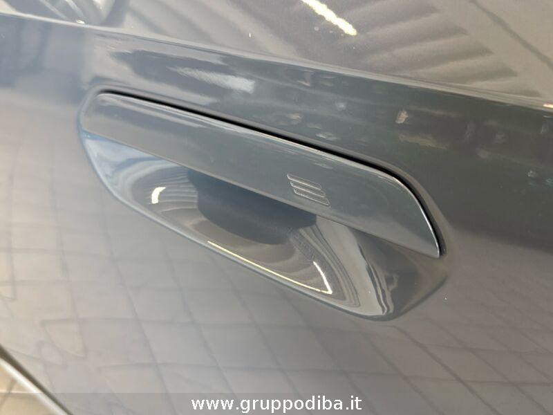 BMW X1 U11 sdrive20i mhev 48V X-Line auto