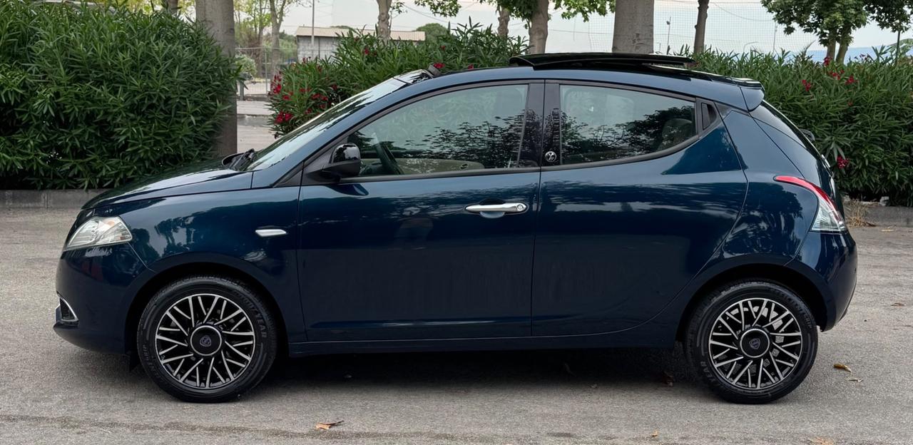 Lancia Ypsilon 1.2 TETTO APRIBILE
