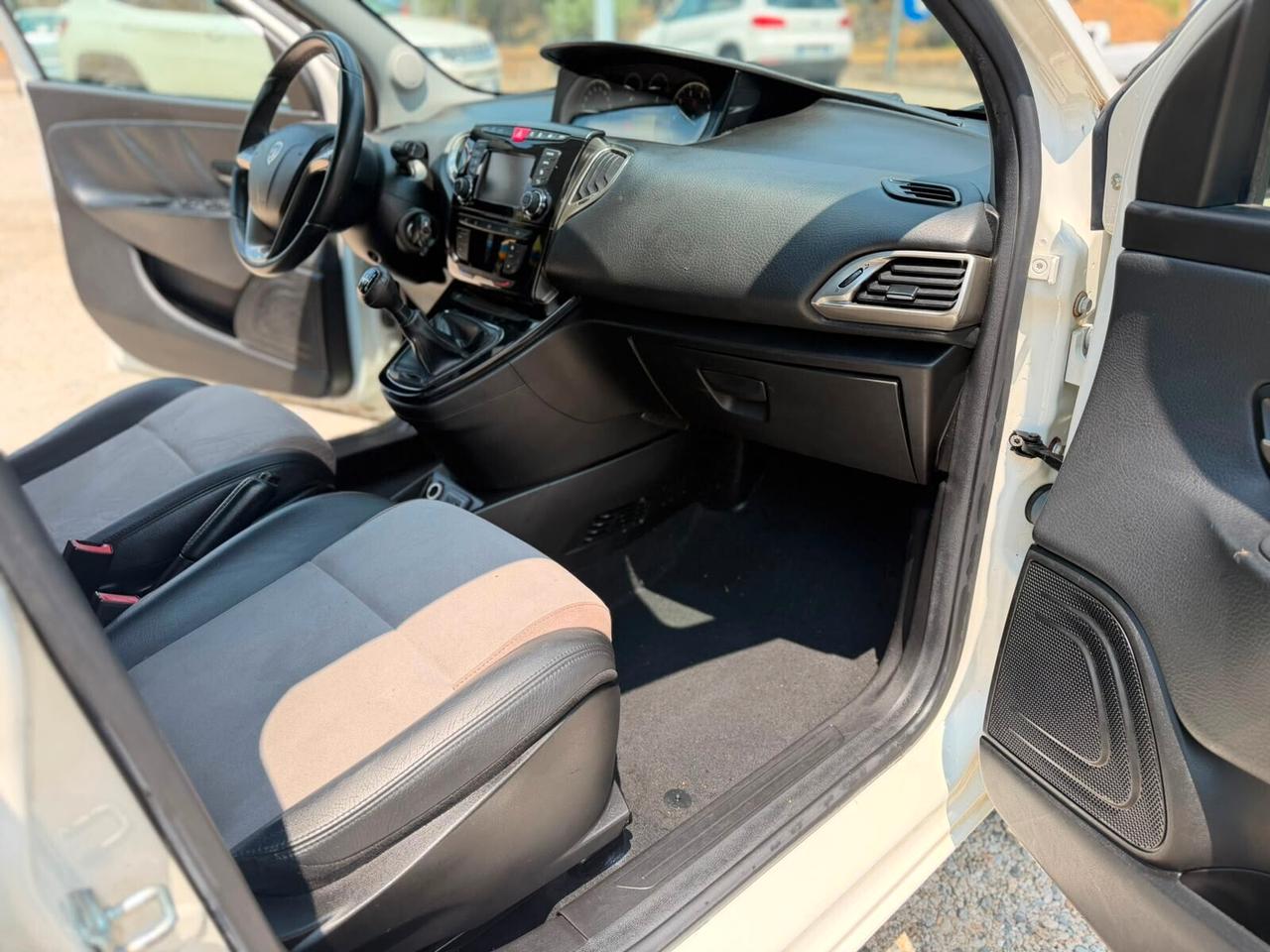 Lancia Ypsilon 1.3 MJT 16V 95 CV 5 porte S&S Platinum