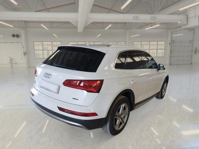 AUDI Q5 35 TDI quattro S tronic Design