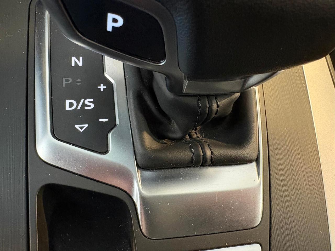 Audi Q5 BUSINESS 2.0 TDI 190 CV quattro S tronic 75000 KM