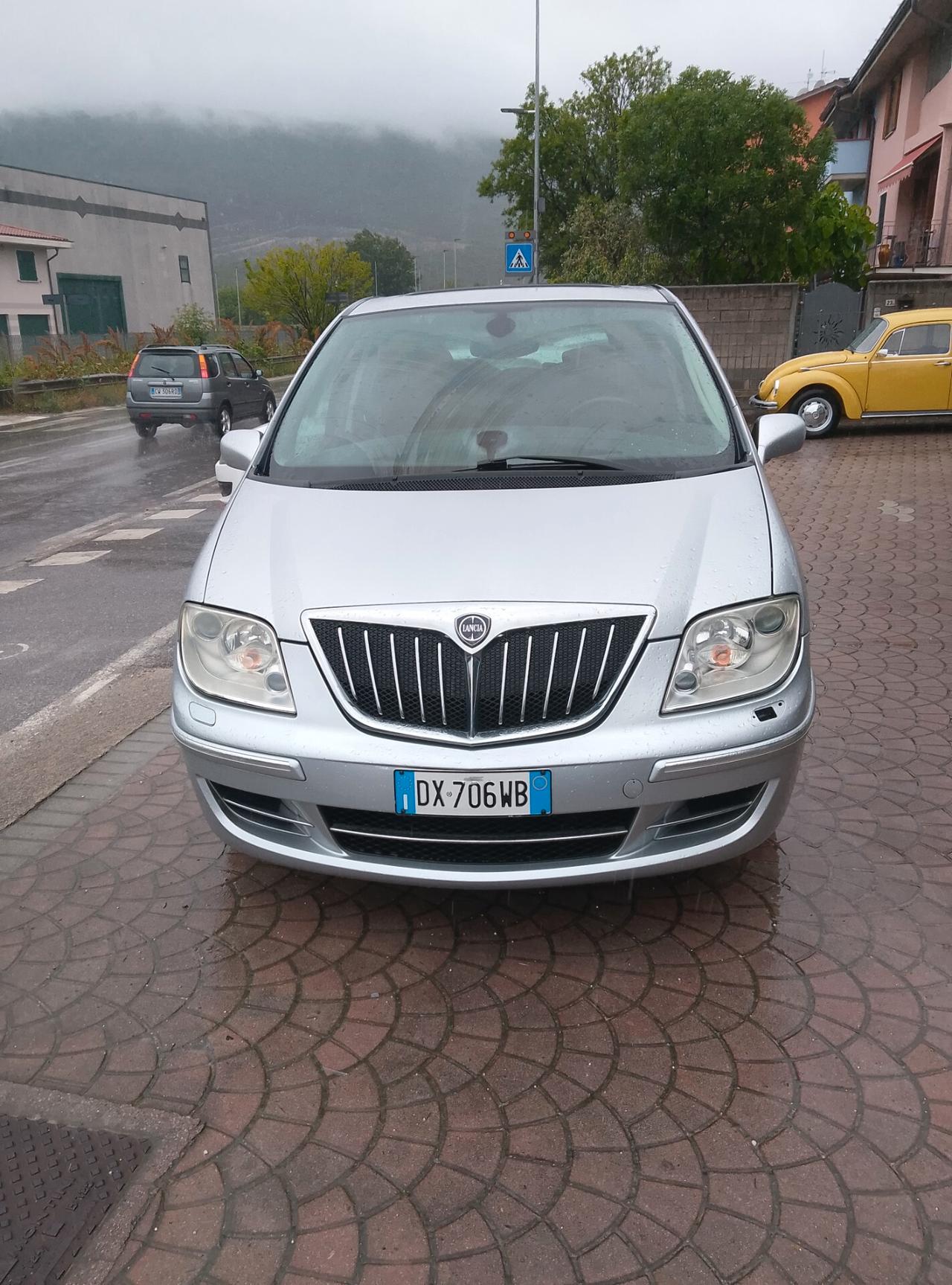 Lancia Phedra 2.2 MJT Platino