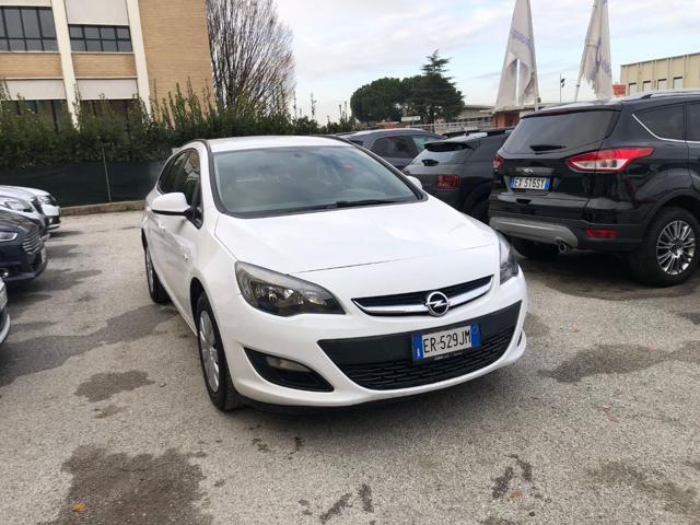 OPEL Astra 1.7 CDTI 110CV Sports Tourer Business Autocarro