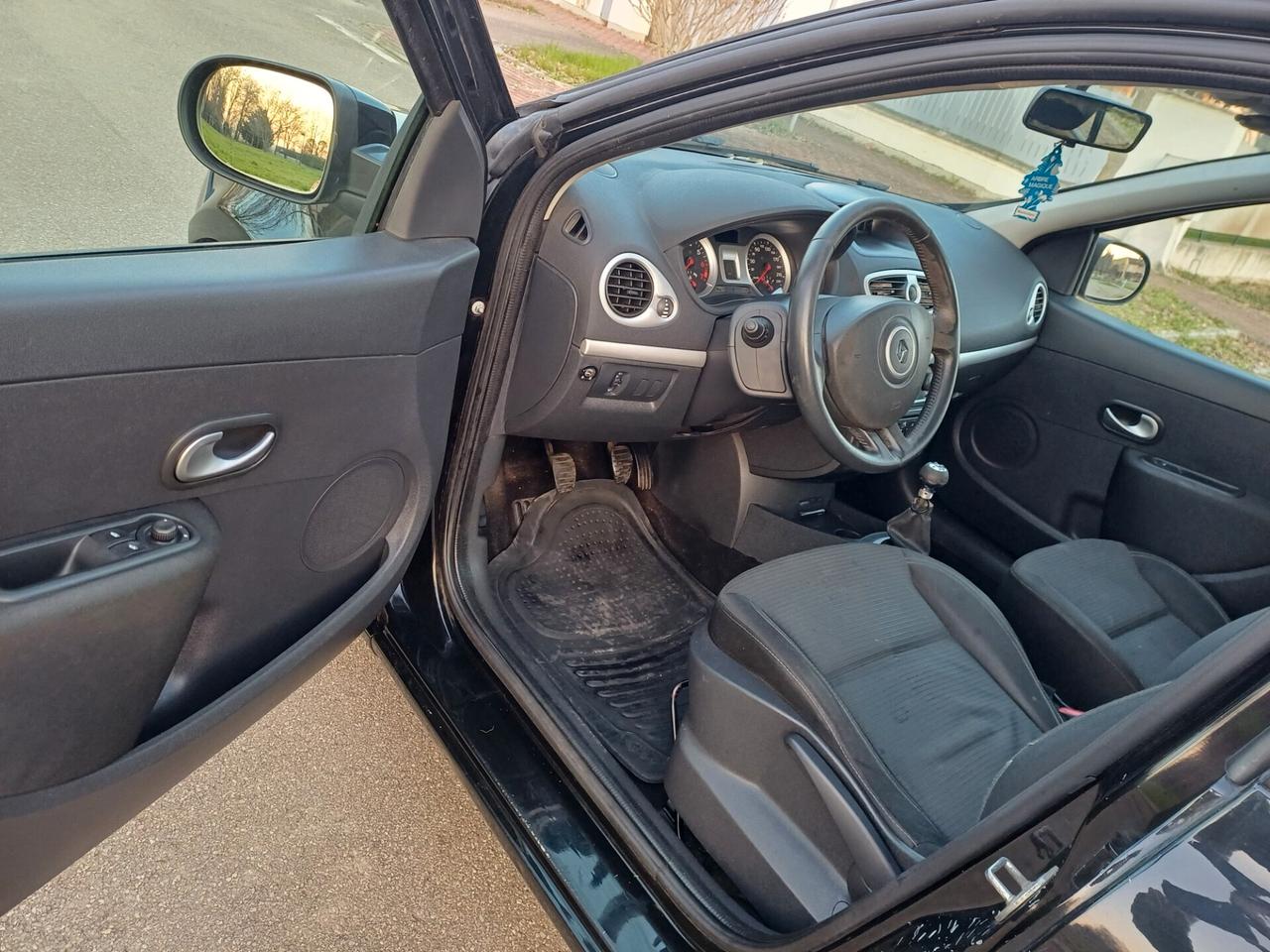 Renault Clio 1.2 16V 5 porte GPL Dynamique