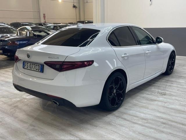 Alfa Romeo Giulia 2.2 Turbodiesel 180cv Super