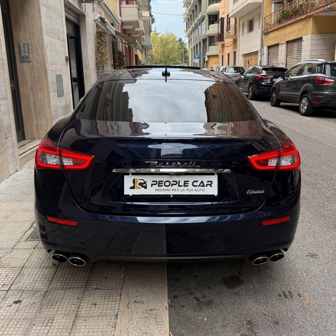 Maserati Ghibli V6 Diesel 275 CV Gransport **FULL**