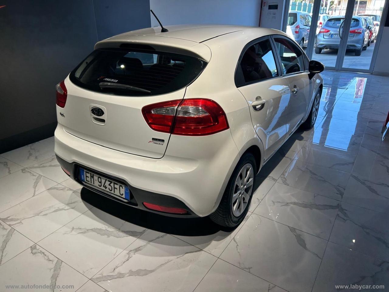 KIA Rio 1.4 CRDi WGT 5p. EX