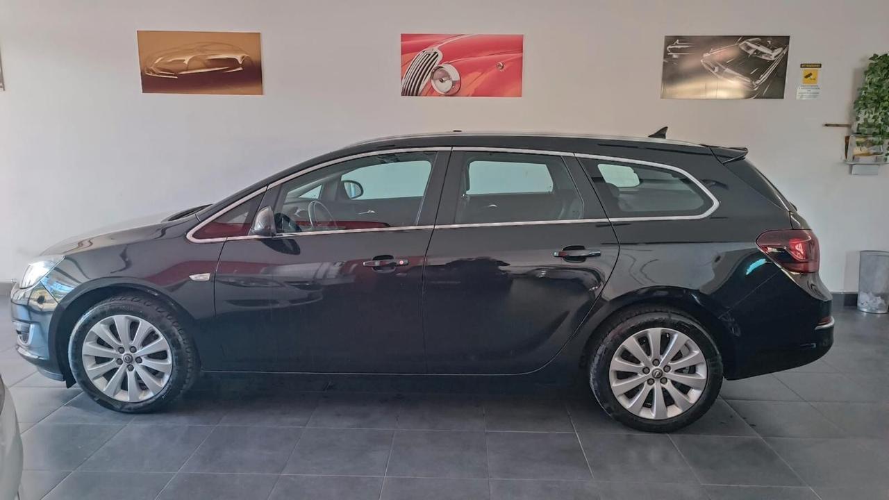 Opel Astra 1.4 Turbo 140CV Sports Tourer GPL Tech Cosmo