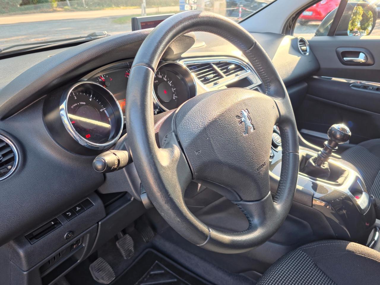 Peugeot 5008 2.0 HDi 150CV Business 2010-E5B Manuale 7Posti