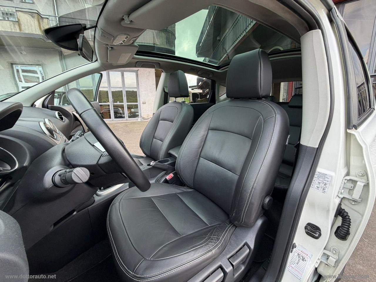 NISSAN Qashqai 1.6 dCi Tekna 4WD