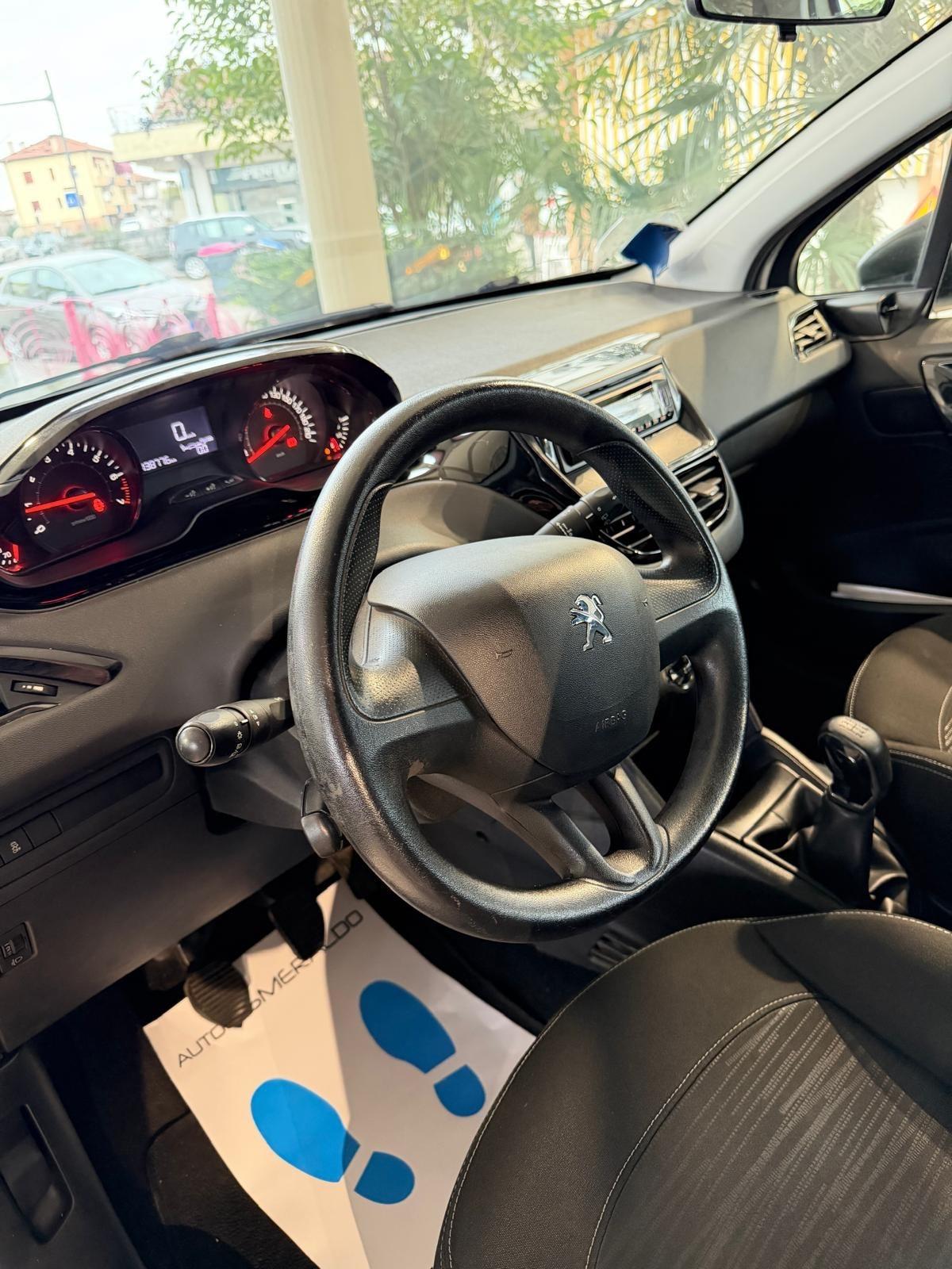 Peugeot 208 1.2 VTi 82 CV 3 porte Allure