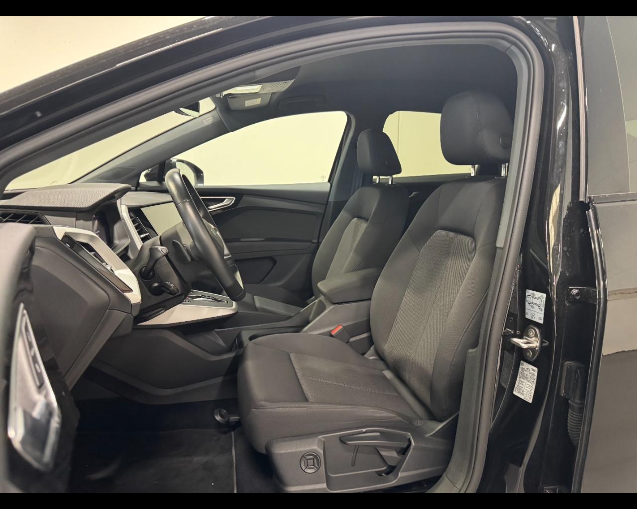 AUDI Q4 SPORTBACK 40 E-TRON BUSINESS ADVACNED