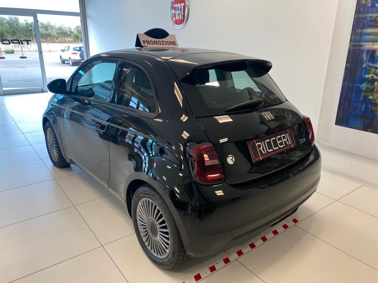 Fiat 500e 42 kWh KM 0