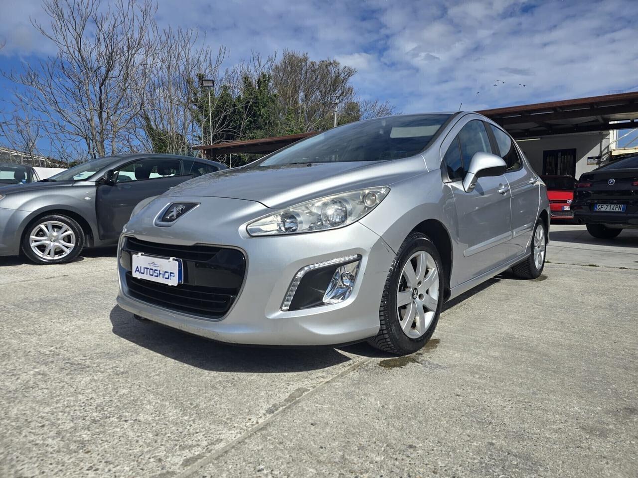 Peugeot 308 1.6 8V e-HDi 112CV Stop&Start robotiz.