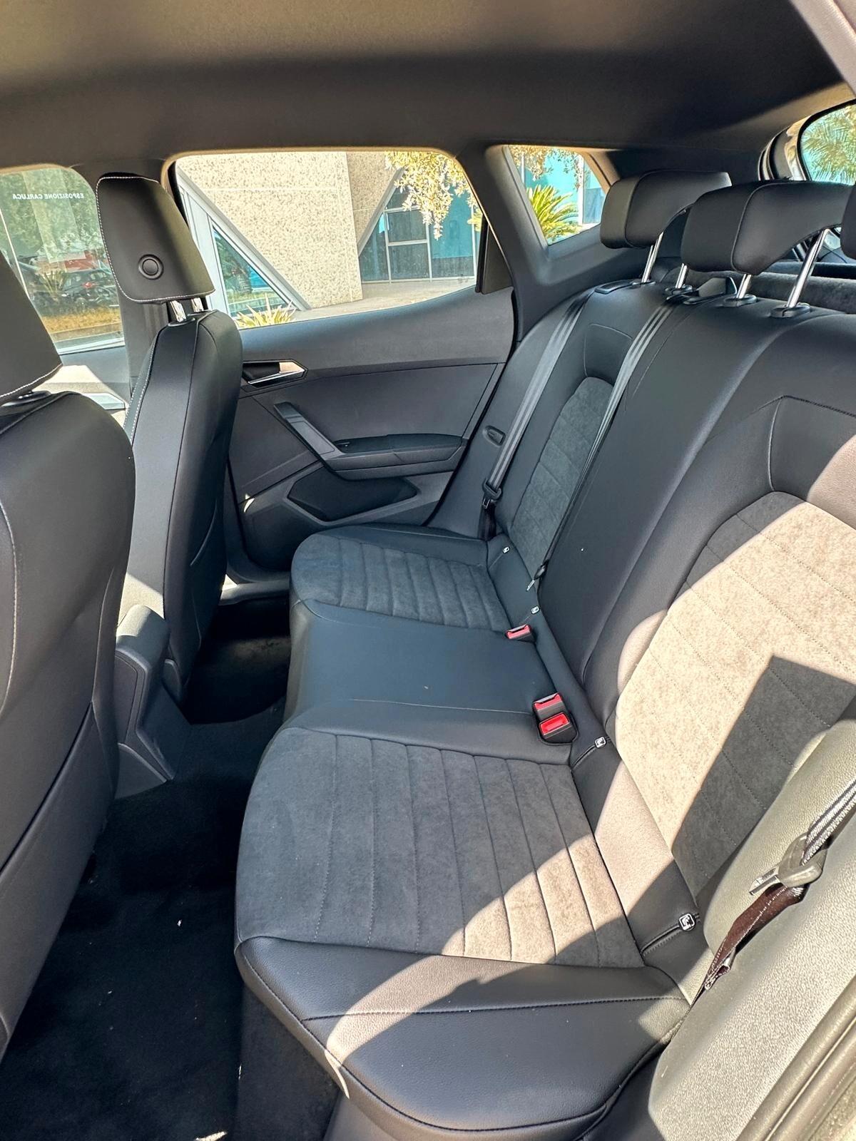 Seat Arona 1.0 EcoTSI 110 CV XPERIENCE possibilità noleggio no scoring