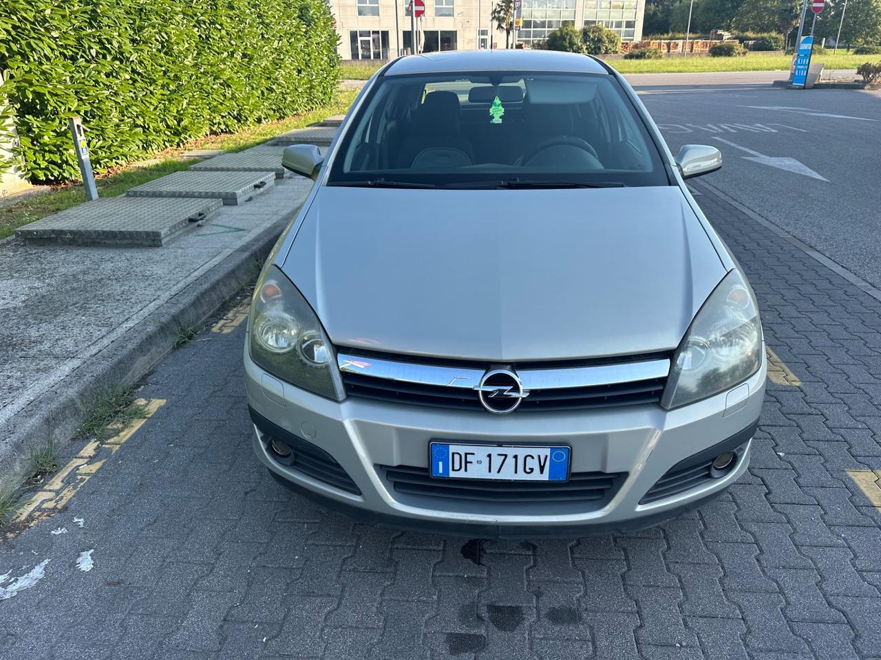 Opel Astra 1.6 BENZ 2007 AUTOMATICO