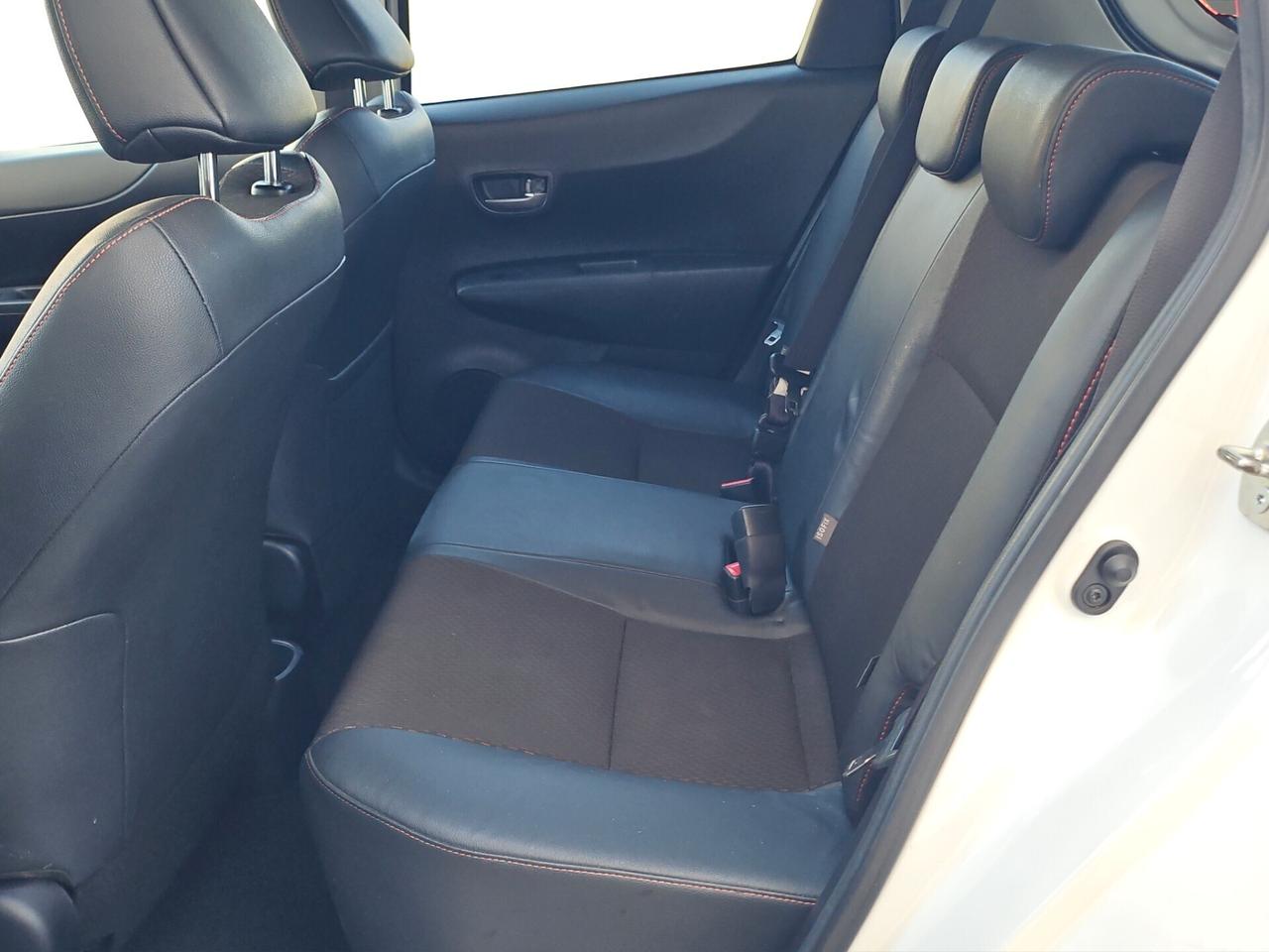 Toyota Yaris 1.4 D-4D 5 porte Trend SEDILI RISCALDABILI RETROCAMERA NAVI