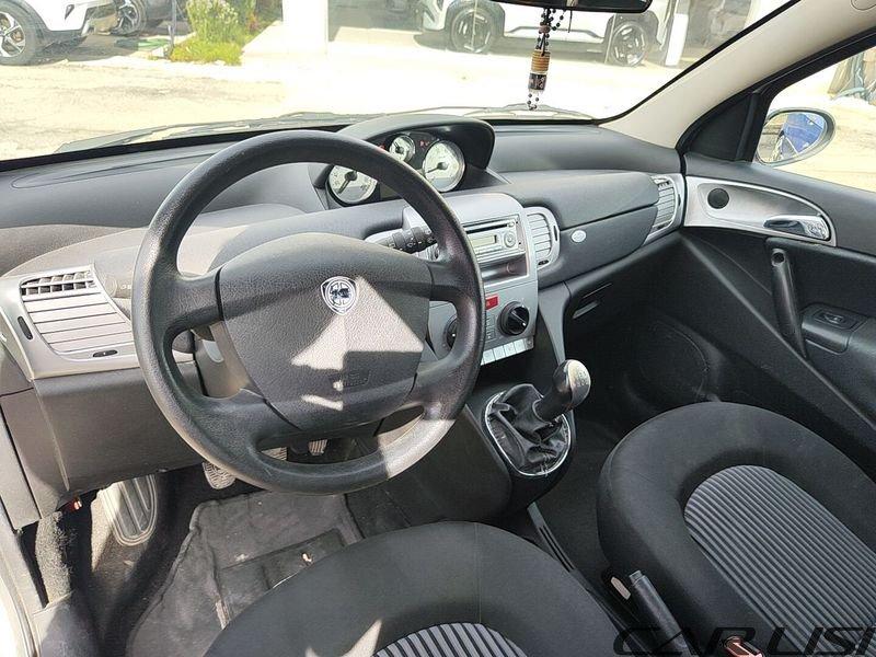 Lancia Ypsilon Ypsilon 1.3 MJT 75 CV Argento
