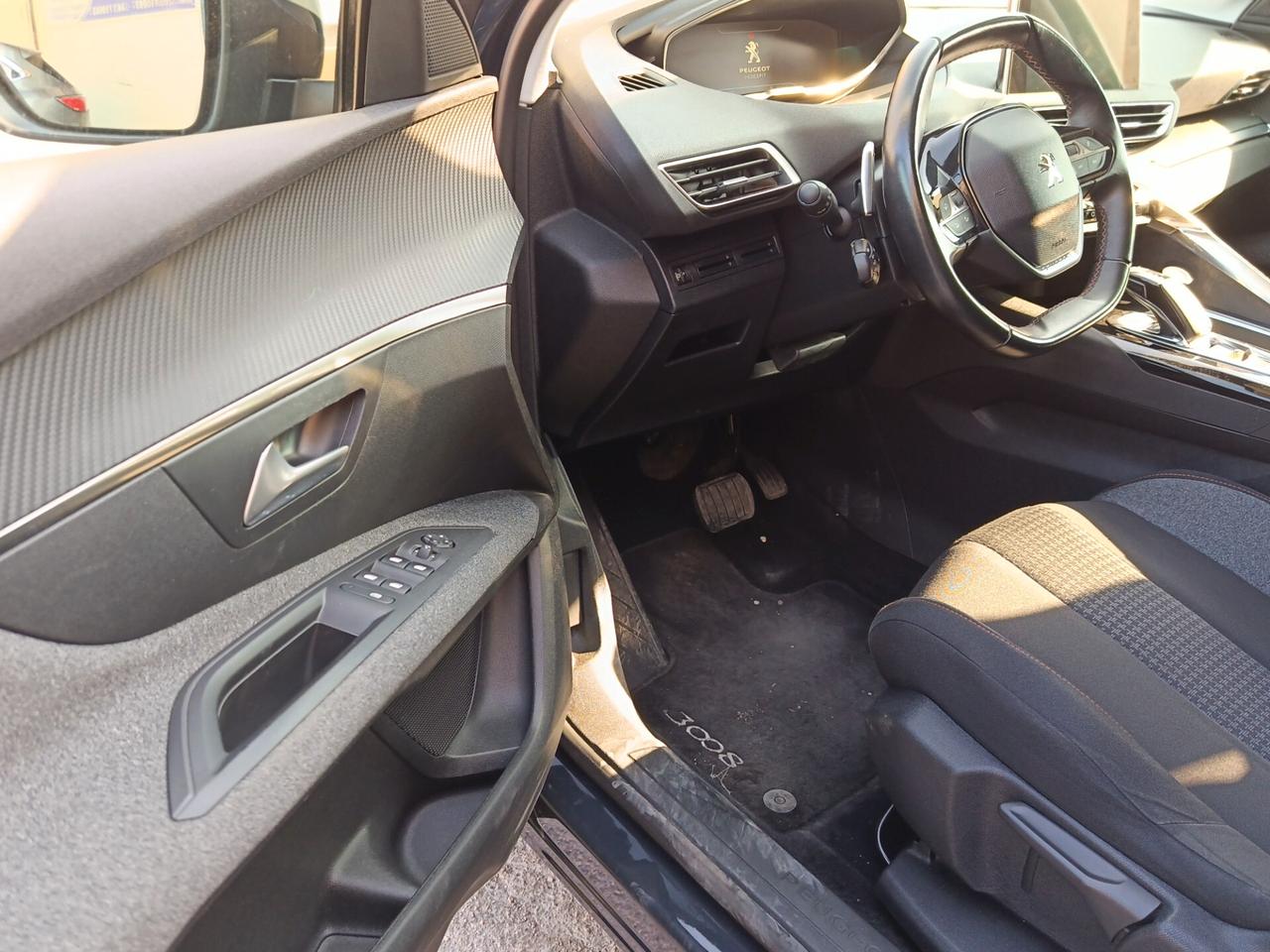 Peugeot 3008 BlueHDi 120 S&S Business